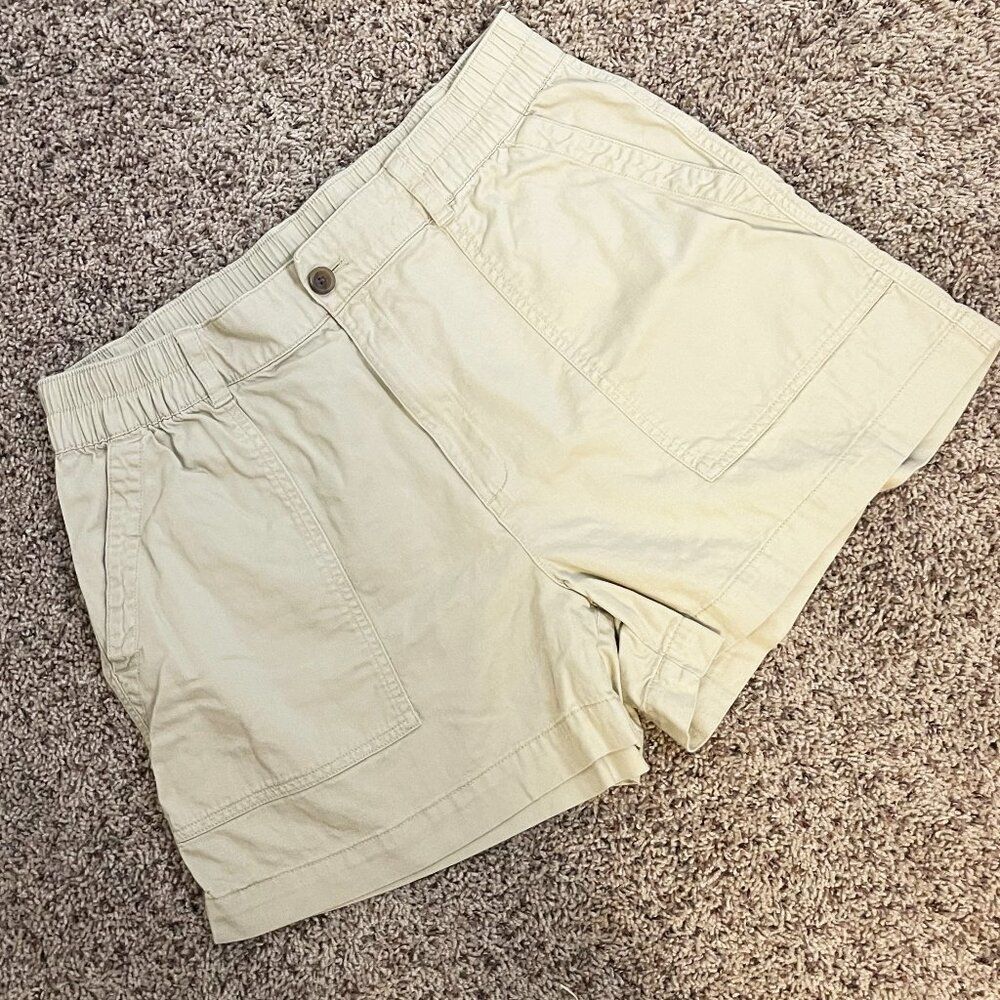 GAP Khaki Pull-On Shorts | Elastic Waist Casual Summer Shorts | Size 16
